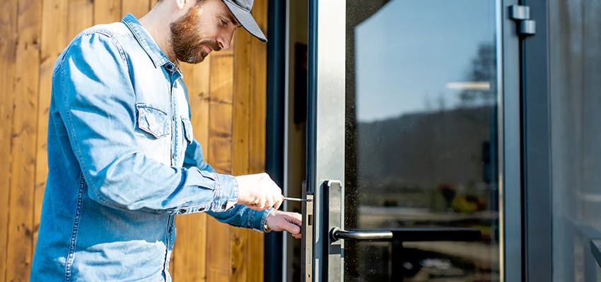 Frameless Glass Storefront Door Locks Replacement in Oak Lawn, IL