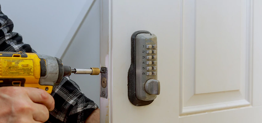 Digital Locks For Home Invasion Prevention in Oak Lawn, IL